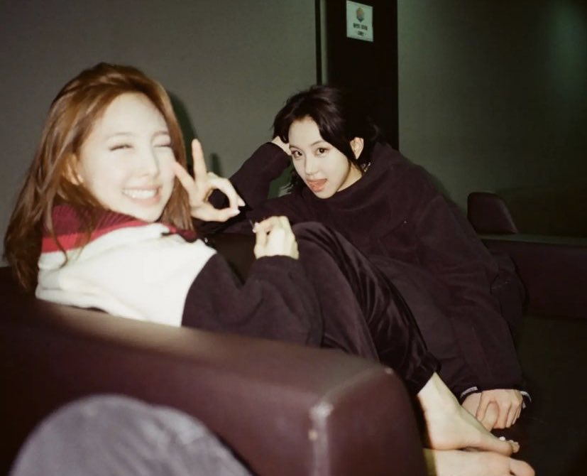 chaeypics's tweet photo. nachaeng dates <3 https://t.co/CZz5D9qbfu