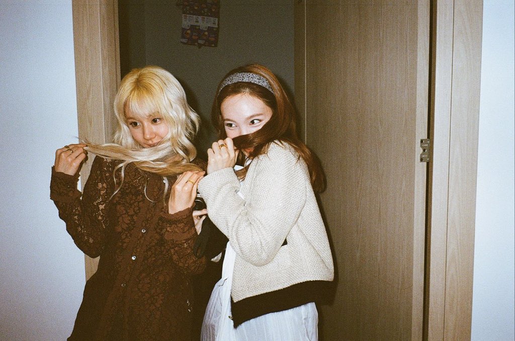 chaeypics's tweet photo. nachaeng dates <3 https://t.co/CZz5D9qbfu