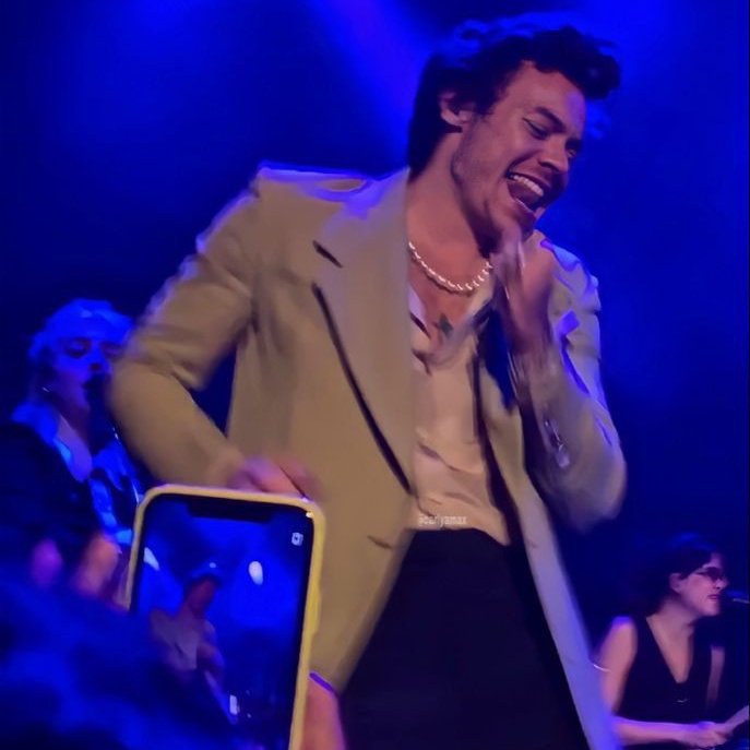 iHARRYBESTIES tweet picture
