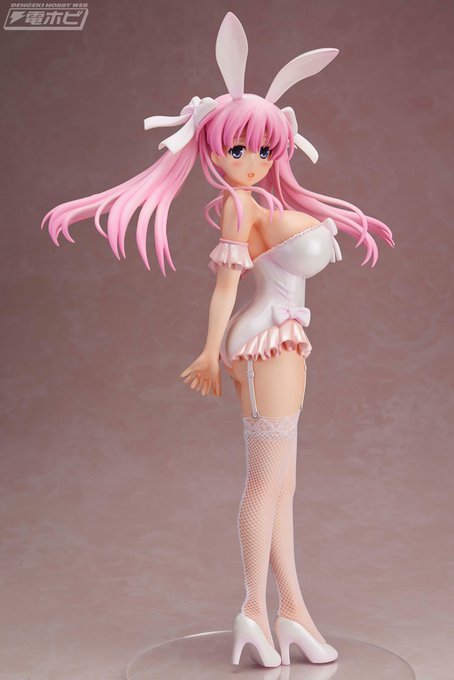 よもやこれに勝てるバニーフィギュアは存在しないと思っていたが、いい線いってるね。これ転勤したときに売らなきゃよかったな。。。。 