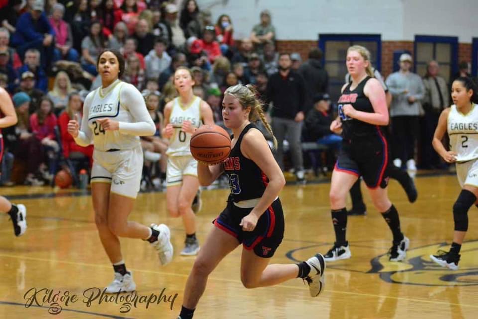 springs_girls's tweet image. 🔴Gameday!🔵

🆚 Eastside
⌚️ 5:00
📍 Eastside
📺 NFHS

#GBR #TEAM #progessoverperfection