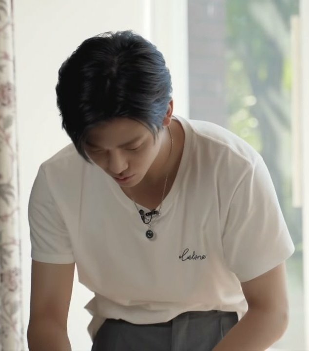 jeongjaevin's tweet photo. Jaemin in plain white shirt>> https://t.co/MnhbGBwXt1