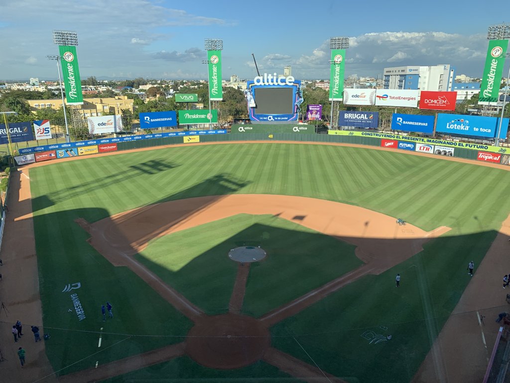 ¡LLEGÓ EL DÍA! 
#SeriedelCaribe2022 
Desde el #EstadioQuisqueya, Santo Domingo, República Dominicana. 🇩🇴
¡Que viva la República Dominicana! 
¡Que viva el #Beisbol Criollo! 
#SerieDelCaribe