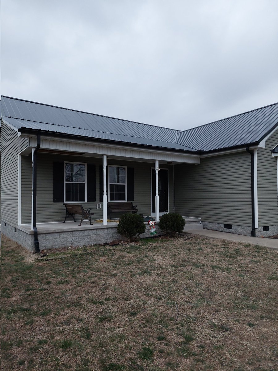 MIteacher78's tweet photo. So this is what $7500 looks like #NewRoof #DecemberTornado https://t.co/k3MFlosjoP