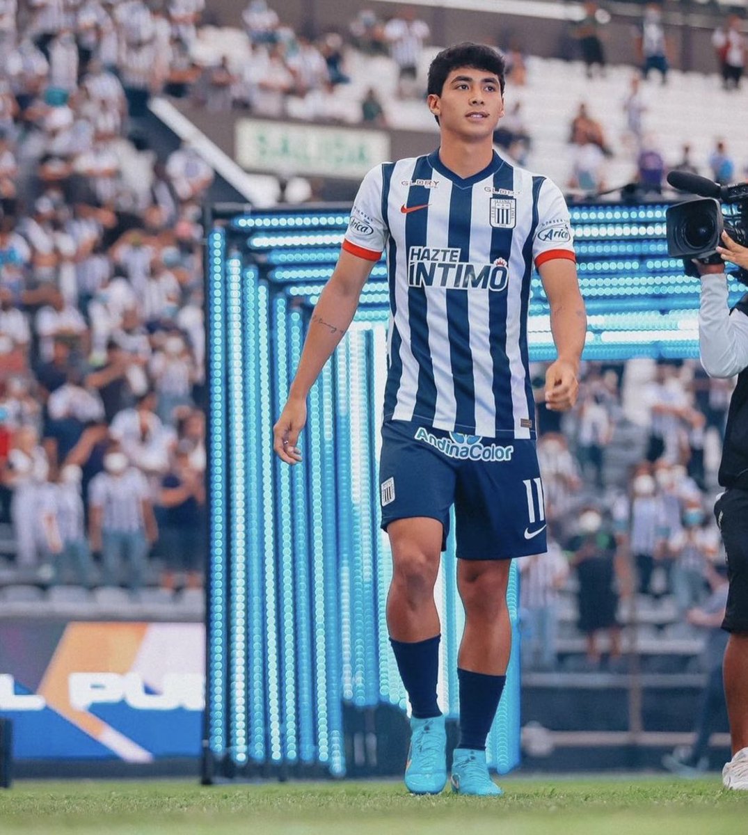 Info via <a href="/transfers24hr/">Transfers24hr</a>, Sebastian Cavero, Alianza Lima winger, could reach European football soon. PSV 🇳🇱 and Famalicão 🇵🇹 want to take him in January for free, with leaving 40% to Alianza Lima for a future transfer