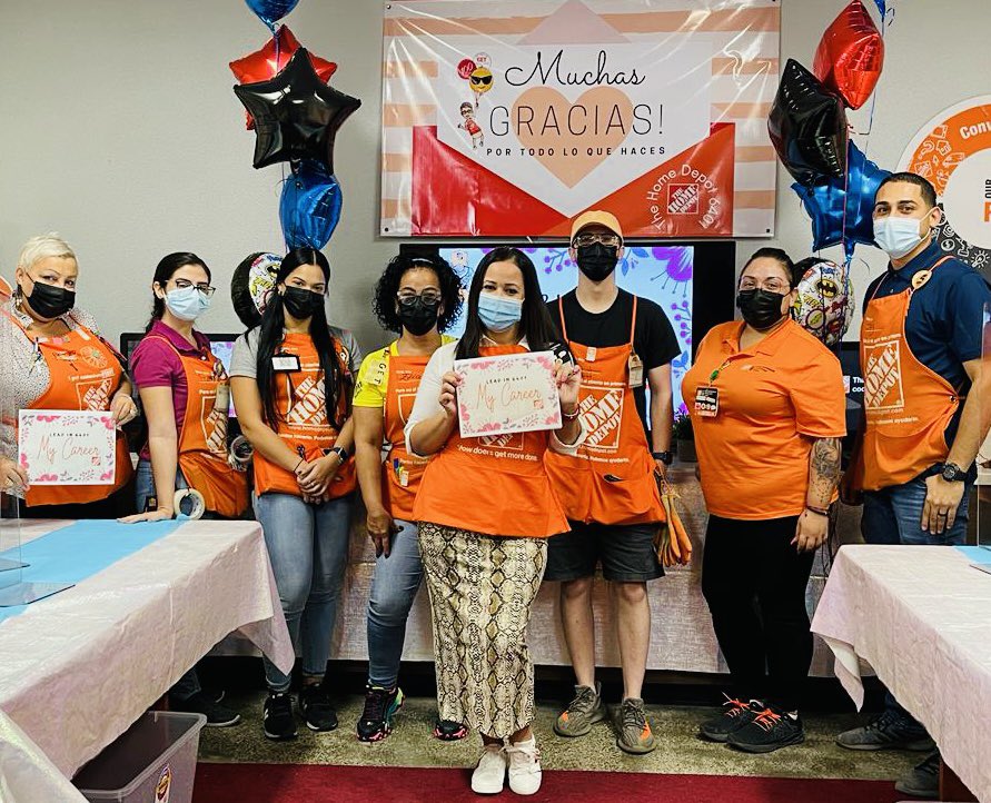 KarolynOc's tweet photo. Lead In: Mi carrera
Apoyando a los asociados con su desarrollo #Develop #Team6401 #LatePost
⭐️🧡 https://t.co/8mp8pW9J1i