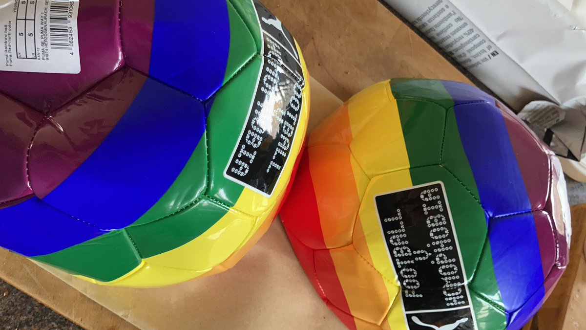 Newhaven FC Ladies Veterans ❤️⚽️⚓️ (@nfclvets) on Twitter photo Very very excited! I HAVE NEW BALLS. very pretty ones to! #footballvhomophobia #LGBTQ <a href="/ktwhite1980/">Katie White 💙</a> @jadeharkerphoto <a href="/redtop63/">Jane Roberts 💙</a> @carkedit Very very excited! I HAVE NEW BALLS. very pretty ones to! #footballvhomophobia #LGBTQ <a href="/ktwhite1980/">Katie White 💙</a> @jadeharkerphoto <a href="/redtop63/">Jane Roberts 💙</a> @carkedit