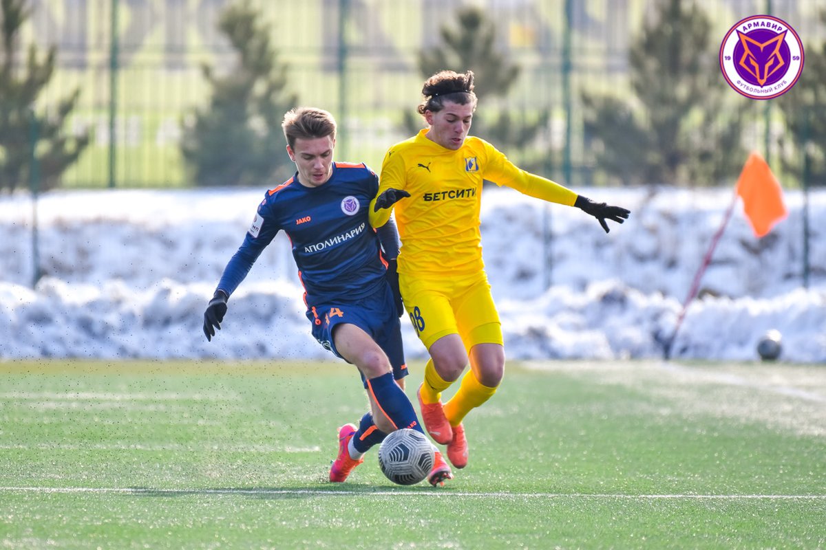 Фото с матча ФК "Армавир-2" - ФК "Ростов" (М) (Ростов-на-Дону) 

Больше фотографий на сайте ФК "Армавир"

fcarmavir.ru/news/obzor-mat…