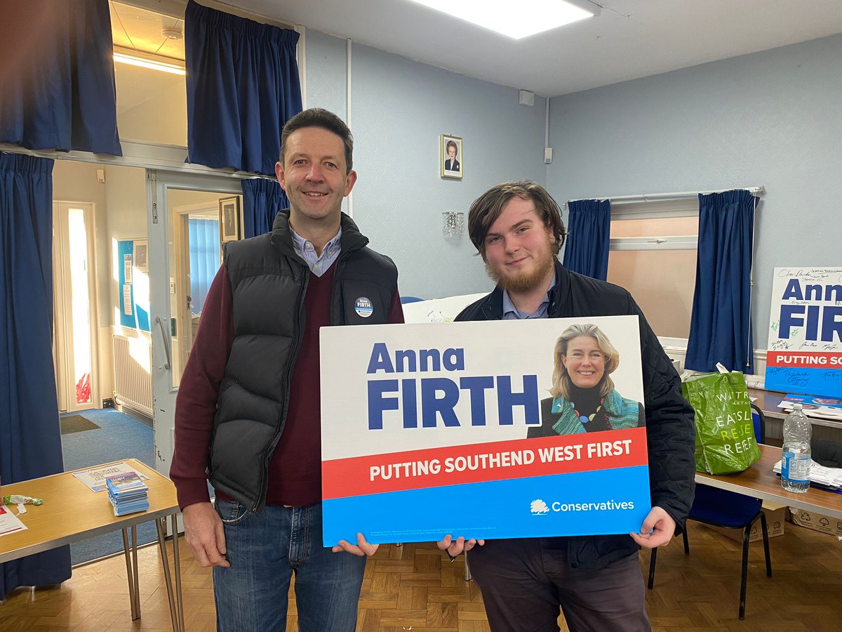 KieranCoburnCA's tweet photo. Brisk day out campaigning for @Anna_Firth in #SouthendWest and really good to bump into Andrew Jones MP! https://t.co/vKlKVsFENO