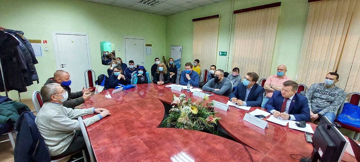 Состоялось очередное заседание ОСМ №12 «Предтеченский» в <a href="/AdmSamRna/">Администрация Самарского внутригородского района</a>, где <a href="/ragimov63/">Адалат</a> принял участие вместе с главой района <a href="/rradyukov/">Роман Радюков</a>. За круглым столом с жителями обсудили проделанную работу по благоустройству микрорайона, также ответили на все актуальные вопросы!#самарскийрайон