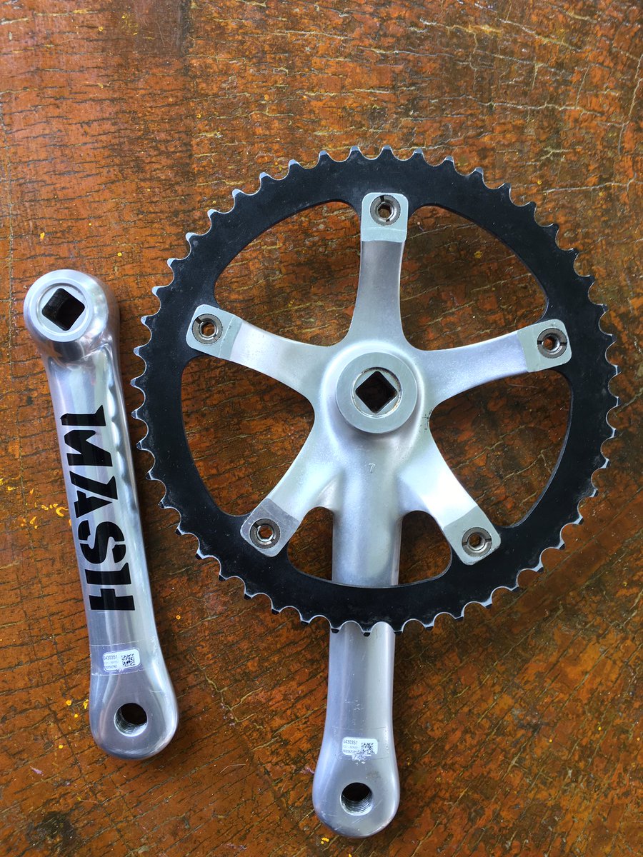 WTS #fnfjb 
Crank Campagnolo Record Pista Chainring Truvativ | Arm 170mm | BCD 144 | Chainring 48T
Decals luntur polish Barcode masih jelas Include Campy bolt nuts
Price : 2.800 freeongkir
Lokasi Madiun Jatim
081390793299