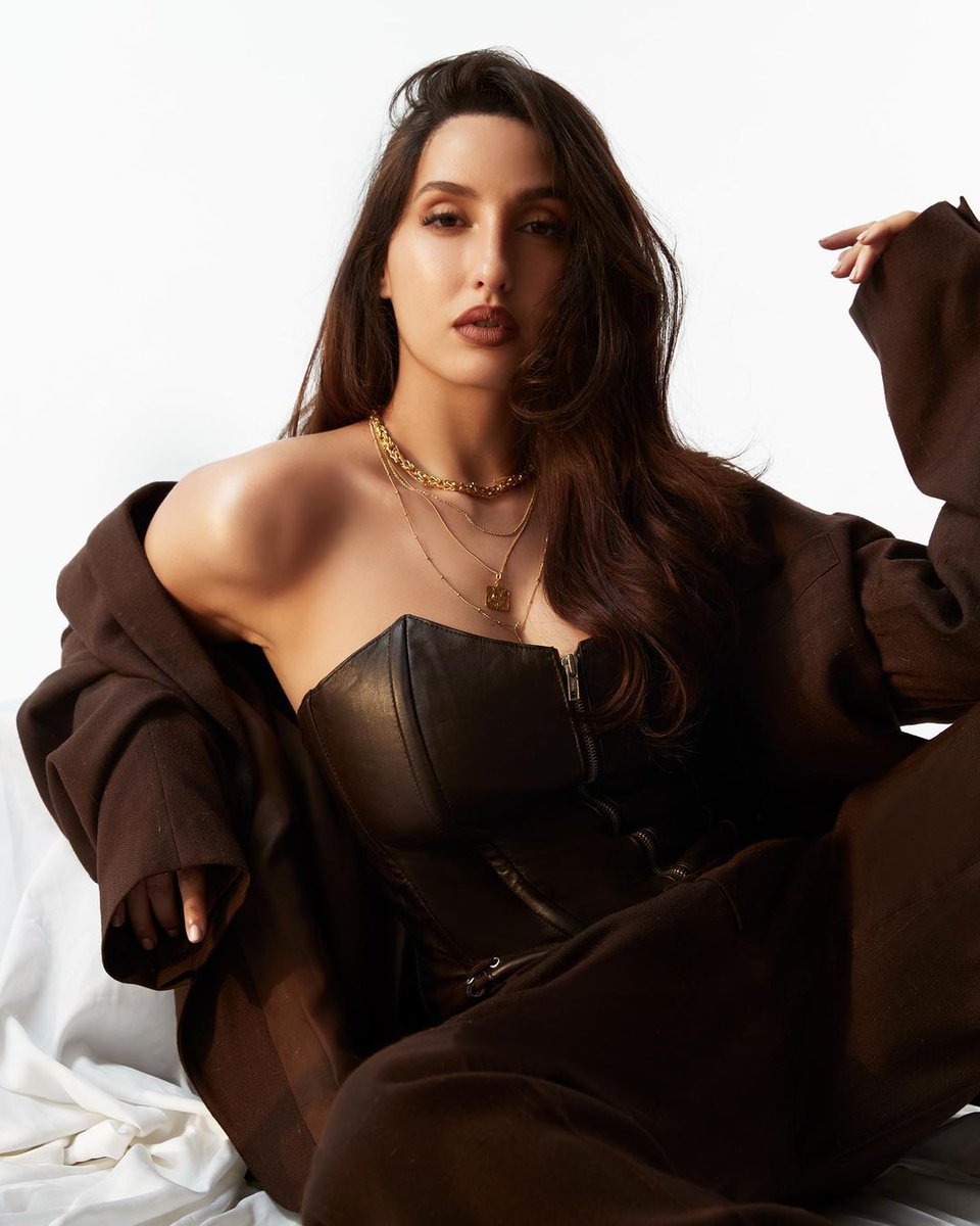 middleman21889's tweet photo. #norafatehi #norafatehihot #nora #norafatehisexy #norafatehixfc #norafatehifans #norafatehi😍 #norafatehihotdance #norafatehibellydance #norafatehifan_england #norafatehiglory #norafatehiworld #norafatehihot #hotnorafatehi #sexynorafatehi #bellydancer #bellyqueen https://t.co/U2SO4WFx5i