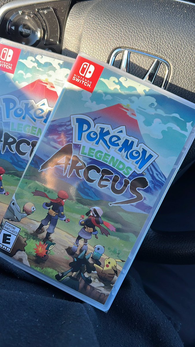 Raycebo's tweet photo. Secured the GOODS! #PokemonLegendsArceus https://t.co/MNC5fSInf9