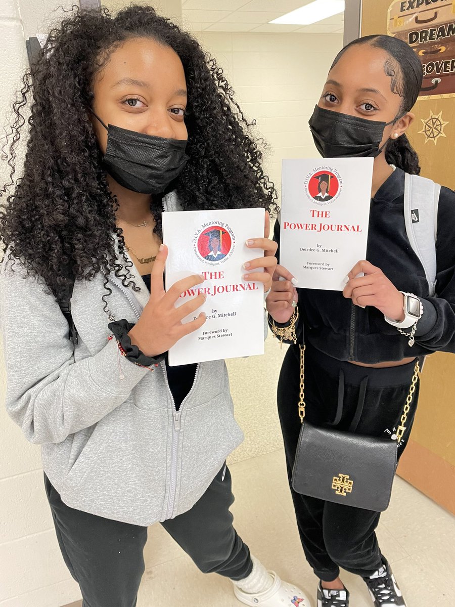 DMitchellEdD's tweet photo. Being a #mentor is one of my greatest accomplishments. Today I acquired 2 new mentees. My #DIVAMentoringProgram #ThePowerJournal will support their development. #TeacherTalk #LeaderLens @barbarabieniemy @SuttonMYP @SuttonPrincipal https://t.co/VinxzTBiw5