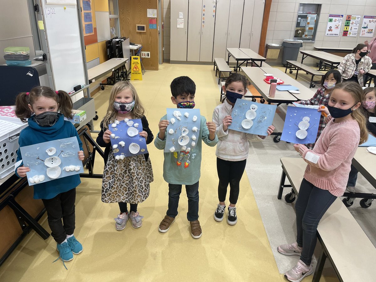 Reward day fun making some winter glitter scenes! We loved the creativity we saw ❄️☃️