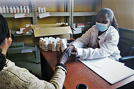GHSupplyChain's tweet photo. We've been working closely with @USAIDGH, @PEPFAR and the @mohangola in #Angola to help #PLHIV get the treatment they need by supplying more than 34,000 90-tablet bottles of the lifesaving TLD, increasing multi-month dispensing of #ARVs: https://t.co/U1wtiLV9Tz @USAID_SAfrica https://t.co/Hd2yySzr75