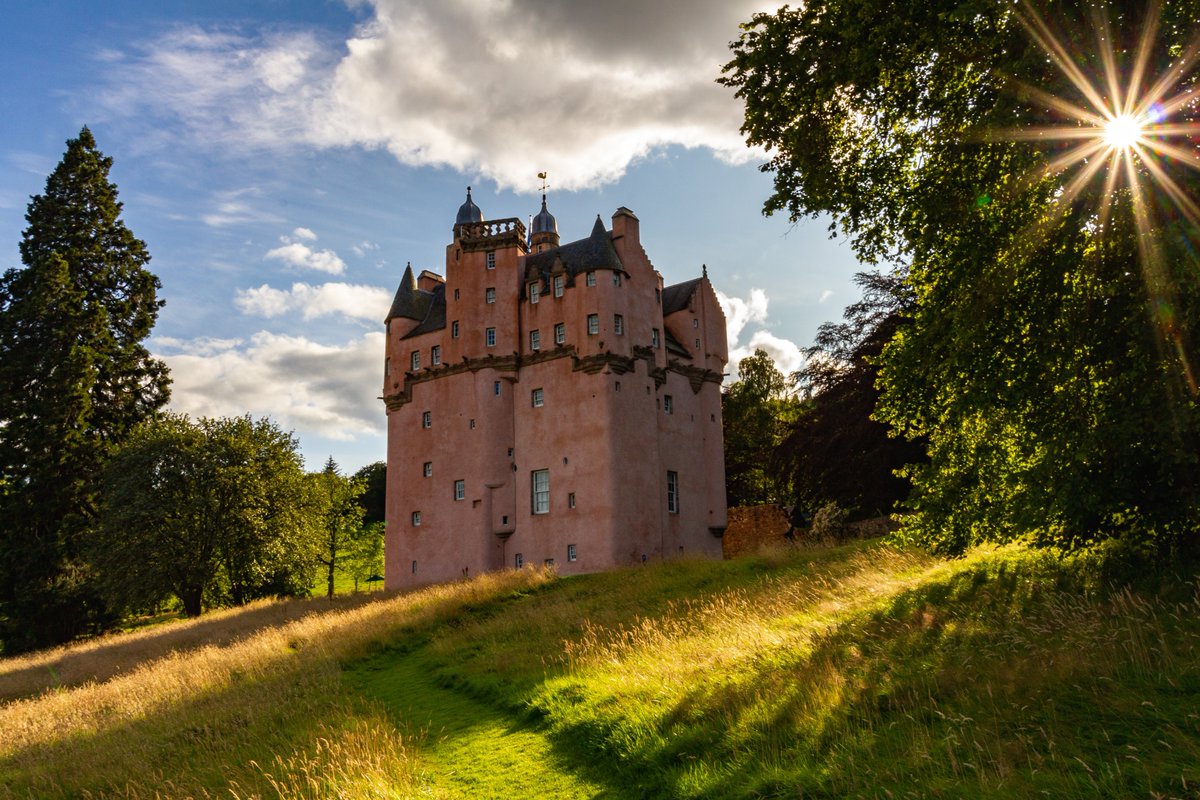 dchristie24's tweet photo. castles of the shire https://t.co/8j3wcTLTQX