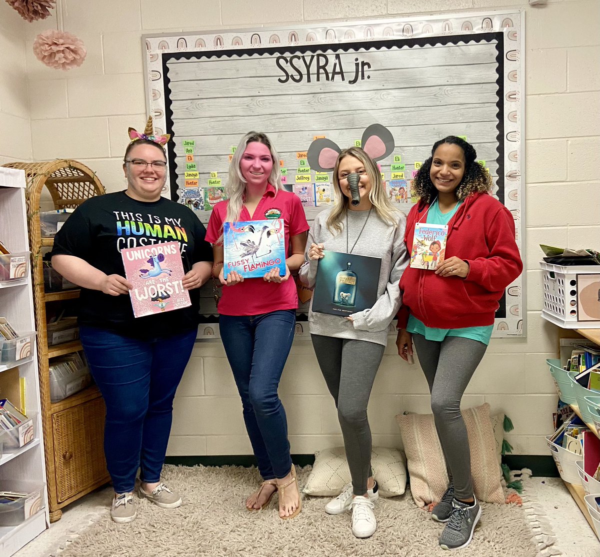 Our #literacyweek dress up day! 2nd grade team dressing up as our SSYRA Jr. book characters 📚 <a href="/spiritbelieves/">Spirit Elementary</a> #spiritbelieves #2ndgrade <a href="/ryleyhogle/">Ryley Hogle</a>  @MrsThomas_Teach  <a href="/LaurenEarnest1/">Lauren Earnest</a>