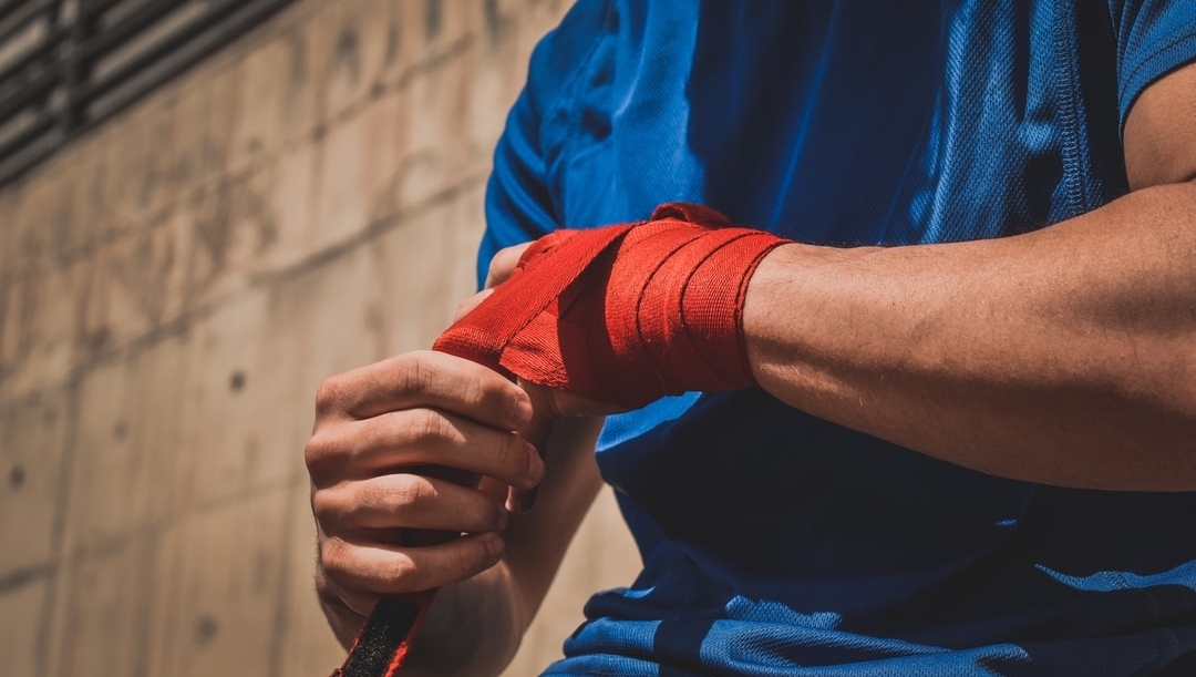 PracticeHeroUSA's tweet photo. What do you do to take care of yourself and keep yourself in the game? 

#selfcare #wraps #bandages #soccer #baseball #volleyball #softball #lacrosse #football #basketball #sports #sport #athlete #athletes #coaches #train #trainhard #youthsports #team #practice #practiceherousa https://t.co/nFGdBGMjSK