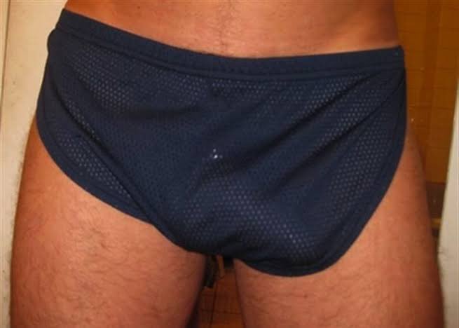 bulgebros's tweet photo. The Perfect Fit #bulge #bulgeinshorts #wellpacked #junkinfront https://t.co/VaLD6Tgd9c
