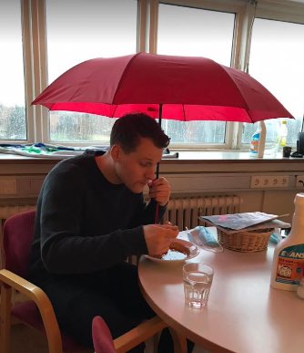 Ormstungan knáa Oddur Ingi á afmæli í dag. Þekktur fyrir að setja öryggið á oddinn eins og sést. Ég mæli með að allir fagni með því að hlusta á Gísla sögu yfirferðina þar sem okkar maður fór á kostum. <a href="/ormstungur/">Ormstungur</a> #ormstungur #menntaspjall