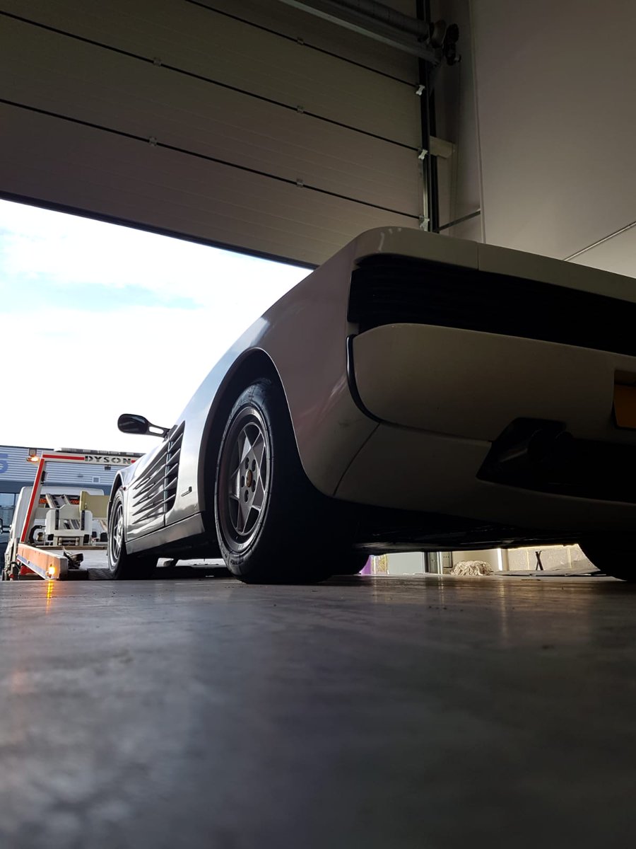 BeechesRecovery's tweet photo. Happy Ferrari Friday - dropping off this stunning Ferrari Testarossa to our friends at V Engineering

#FerrariTestarossa #PrestigeTransport #VehicleLogistics #BeechesRecovery https://t.co/a27IO0CUpA