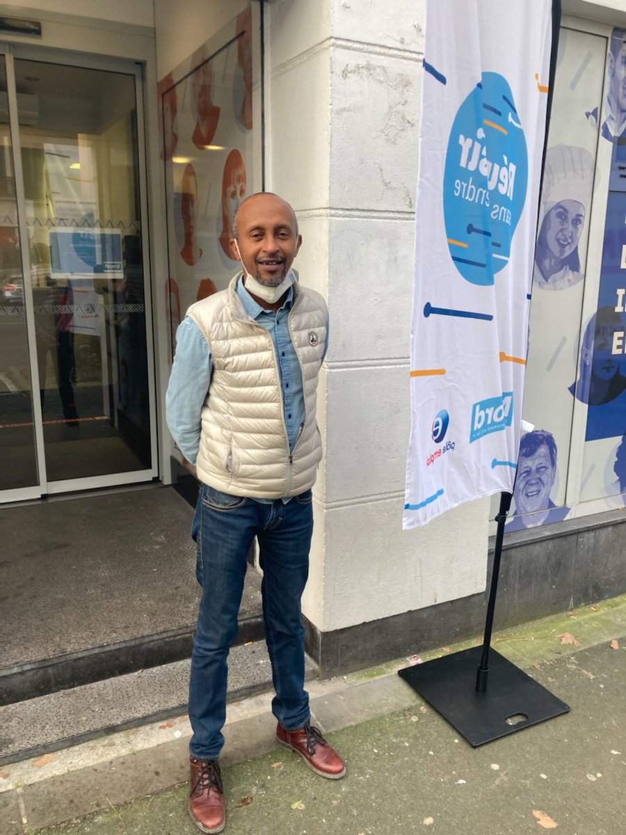 gleblond59's tweet photo. Premier événement 2022 labellisé #ReussirSansAttendre avec @poleemploi_HDF et la region @hautsdefrance. 
Merci à @SimplonHDF pour la présentation des actions aux candidats présents à la #Mdie dans le cadre de la semaine dédiée à la filière numérique. https://t.co/o0dDM2ZcXO