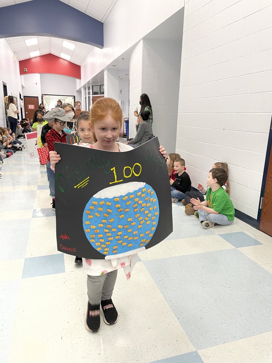 It’s an exciting day to be ⁦<a href="/WedgeworthES/">Wedgeworth Elem</a>⁩ for the 100th day of school! #100days #growth