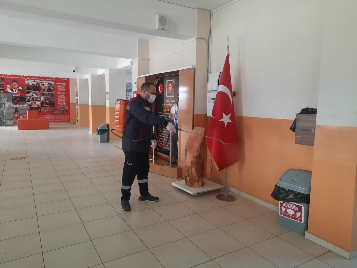 Okulumuzun sınıf atölye ve idare odaları ile bünyemizde bulunan yemek üretim atölyemizin ilaçlama ve dezenfekte işlemi yapılmıştır. Emeği geçen <a href="/hataybsb/">Hatay Büyükşehir Belediyesi</a> saha amiri Mahir Davutoğlu'na ve ekibine okulumuz adına teşekkür ederiz.
#şehitserkantalanmeslekiveteknikanadolulisesi