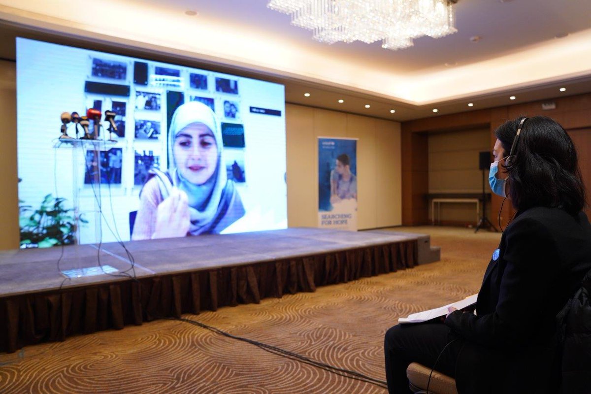 تقرير اليونيسف "البحث عن الأمل" يدق ناقوس الخطر حول ↖️تأثير أزمة #لبنان على تعليم الشباب وإجبارهم على ترك التعليم والإنخراط في عمالة غير رسمية وغير منتظمة والقبول بأجورٍ متدنية للبقاء على قيد الحياة ومساعدة أسرهم على تأمين لقمة العيش. 

المزيد👈bit.ly/3rX28eU