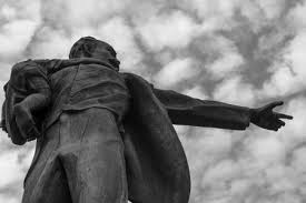 MLachicot's tweet photo. Amor es delicadeza, esperanza fina, merecimiento y respeto.  
#MartíEntreNosotros #MartíVive #HéroesDeLaSalud
@cubacooperaven @cubacolabora @Besnoymp_26 @NelaTa83 @unidad_central @EscobarNirma @PardoRegla https://t.co/73tE4bdk3f
