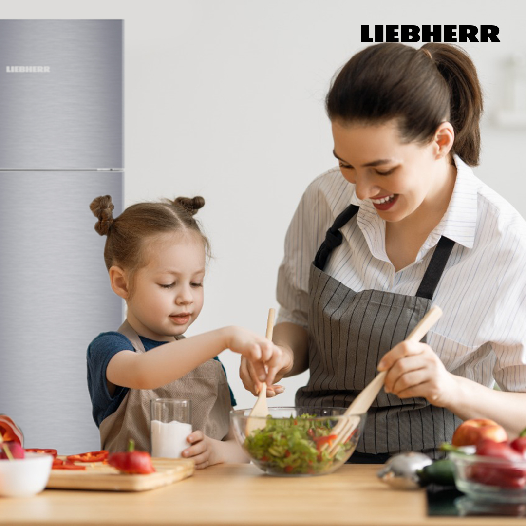 LiebherrHomeIN's tweet photo. You got to teach them young. Preferably, with a Liebherr. 😉 #LoveFoodLoveLiebherr
#Liebherr #LiebherrAppliancesIndia #GermanTechnology #PreservationExperts #EasyFresh #EasyFreshTechnology https://t.co/dPd23z9QNS