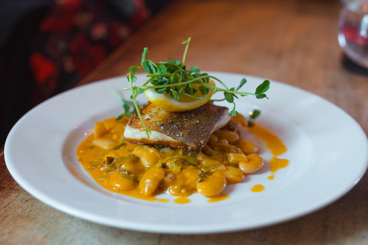 lockkeeper's tweet photo. Just some of today's star dishes...
Our #FishFridayBonanza is also the perfect opportunity to use #OurGiftToYou22 if you haven't had chance yet! Redeem £10 off of a £30 spend when you order on the #OnTapApp - but be quick, it's only available until the 31st Jan ⏰ https://t.co/ttmOJCrrc5