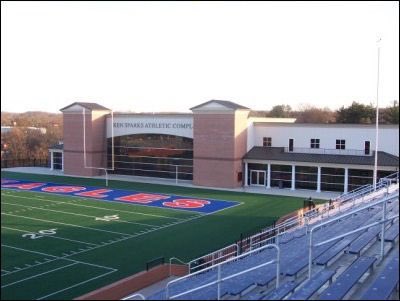 austin_bracket's tweet photo. Blessed to receive a offer from @cnfootball such an amazing atmosphere with even better coaches @CoachHouseCN @ScottBrockZero @Jay_Guillermo57 @CoachCoyDeWeese @ThisIsBrock4444 https://t.co/KwwM99B8h9
