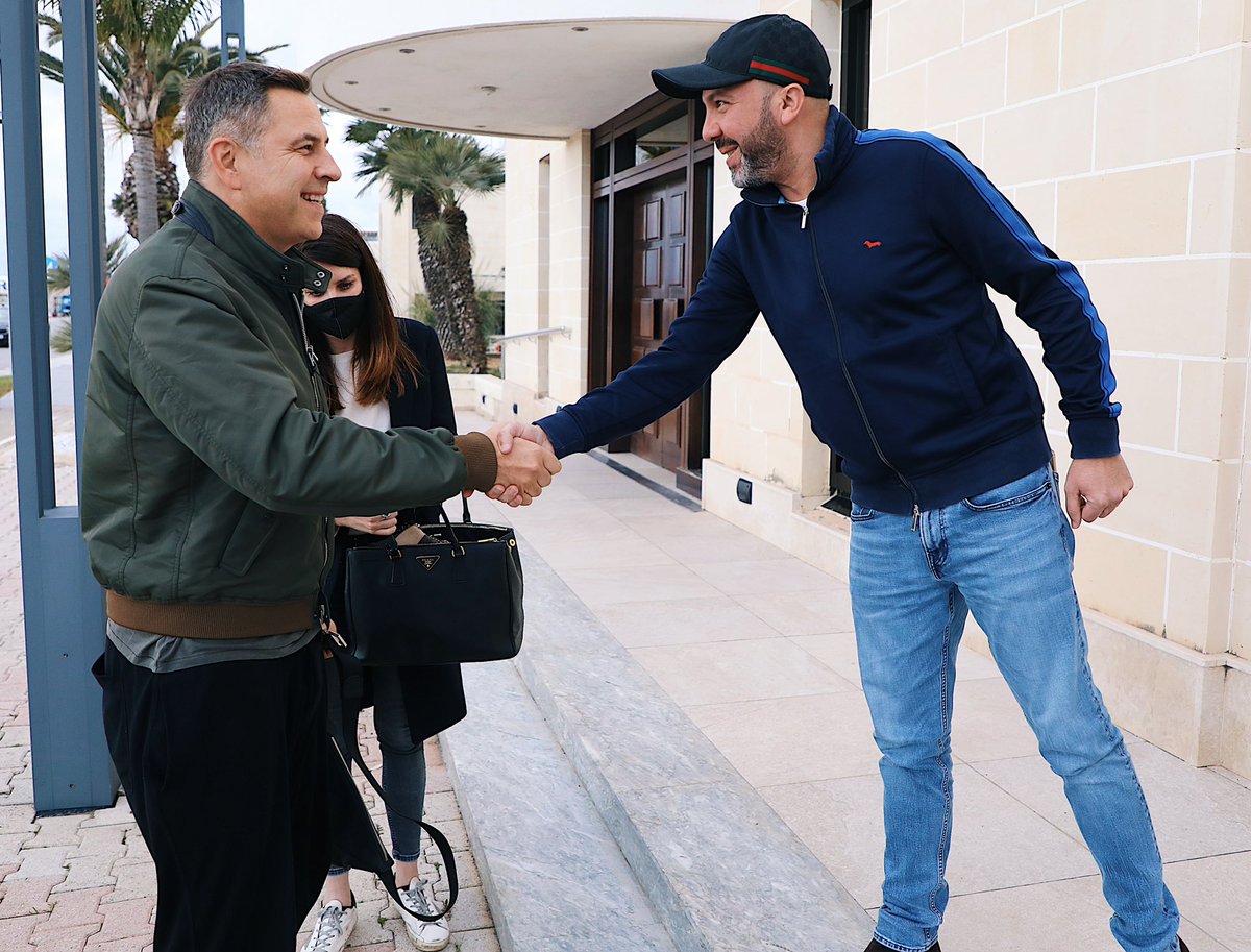The arrival of the host for Malta Film Awards 2022 📸 

<a href="/johanngrech/">Johann Grech</a> | <a href="/davidwalliams/">David Walliams HQ</a> 

🇲🇹