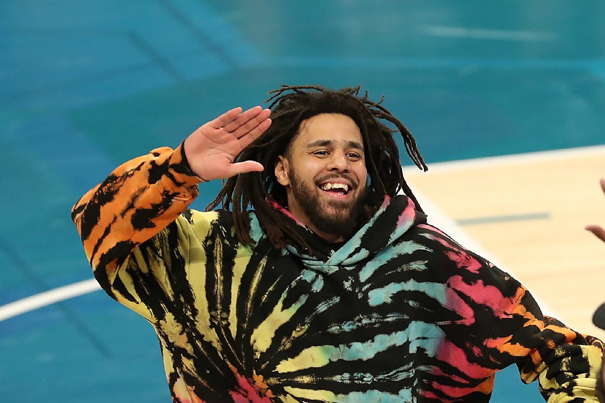 Happy birthday J Cole 