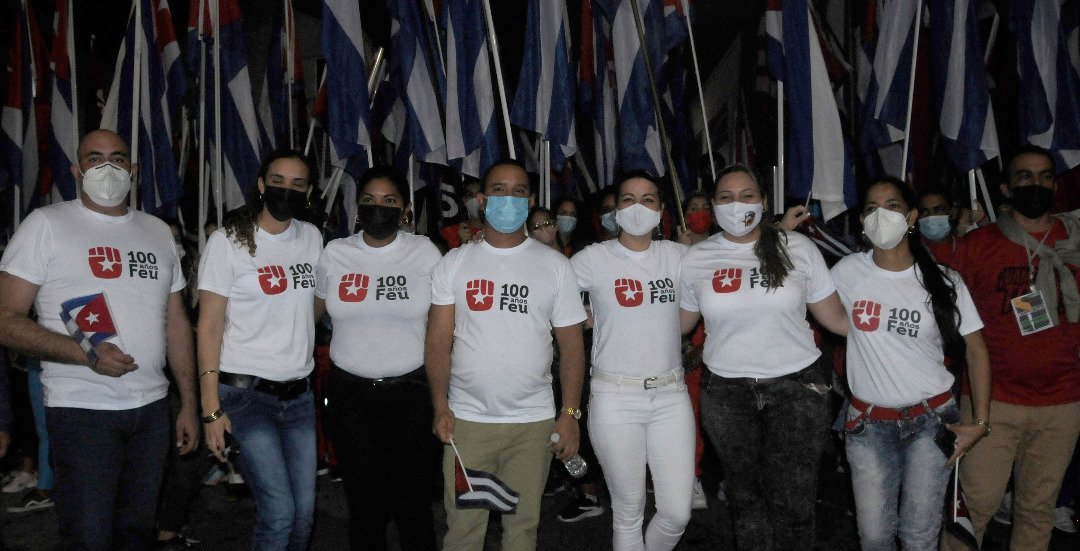 lisaracorona1's tweet photo. "La gratitud, como ciertas flores, no se da en la altura y mejor reverdece en la tierra buena de los humildes"
#MartíVive  
#Cuba 
#UJC 
@aylinalvarezG @UJCdeCuba https://t.co/oIXRw6hc3I