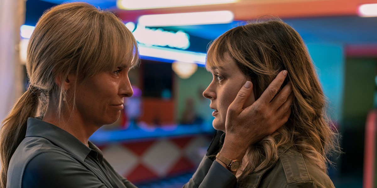 #ICYMI Netflix is adapting <a href="/SlaughterKarin/">Karin Slaughter</a>'s #PiecesOfYou, coming to a screen near you on March 4th! In a first look at the series, <a href="/EW/">Entertainment Weekly</a> introduced Andy and Laura and shared photos of the events that set the plot in motion: fal.cn/3lHHG