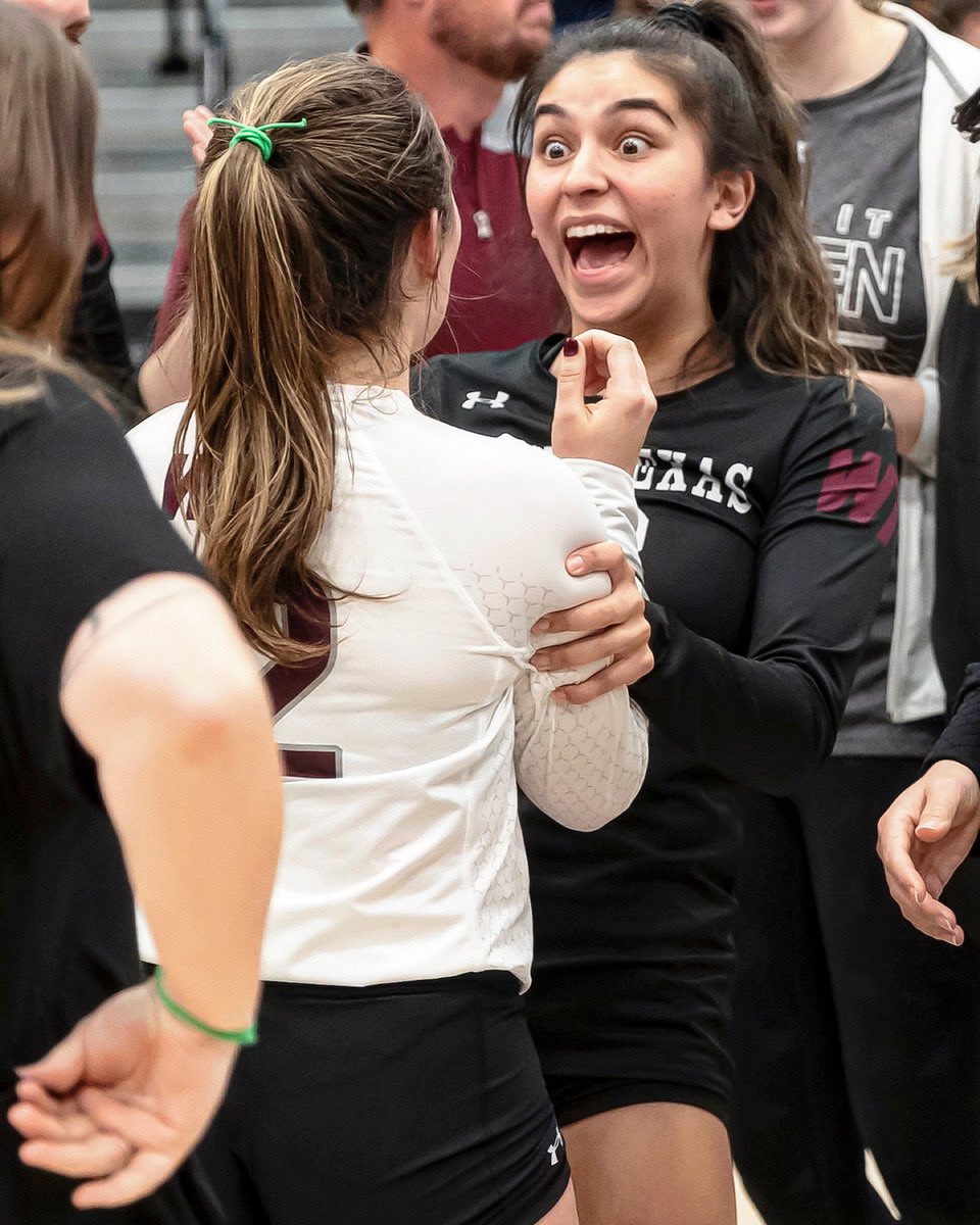 WTAMUVolleyball's tweet photo. Hey!!! 
•
•
•
it’s F R I D A Y  😎 https://t.co/L3Ns4kXV66