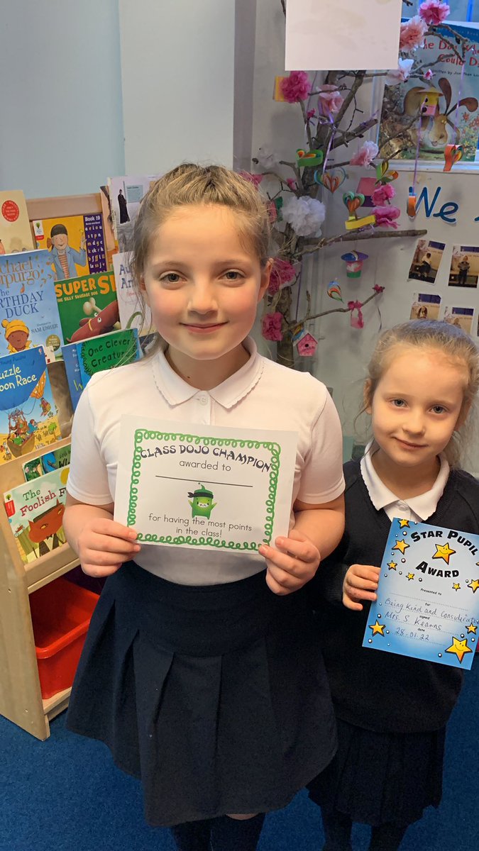 Year 2 star of the week and class dojo winner. Well done girls 😃👍@SHartle29732617 <a href="/staugustine_p/">@staugustinesrcp</a>