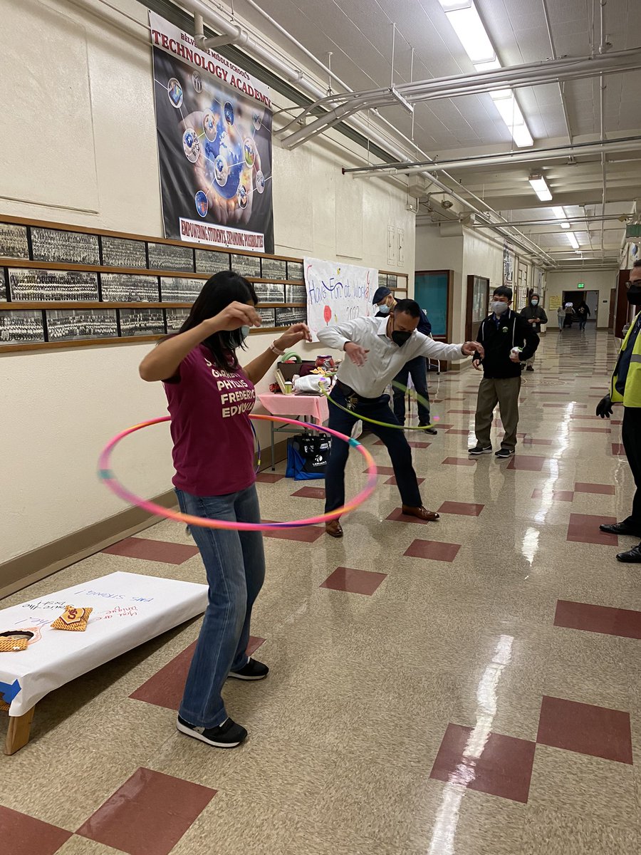 superstarvero's tweet photo. Happy Have Fun at Work Day! Olympians know how to have fun @bmsolympians #havefunatworkday https://t.co/kpZd9x4dtM