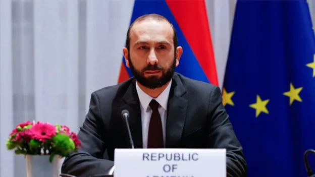MarianoGiustino's tweet photo. Il min.degli Esteri armeno in visita in #Turchia dopo decenni di animosità. Il min.degli Esteri turco #Çavuşoğlu ha detto che il suo omologo armeno #Mirzoyan e l'inviato speciale #Rubinyan potrebbero partecipare all'Antalya Diplomacy Forum #ADF,11-13 marzo
@RadioRadicale #Turchia https://t.co/Dxk735Hibk