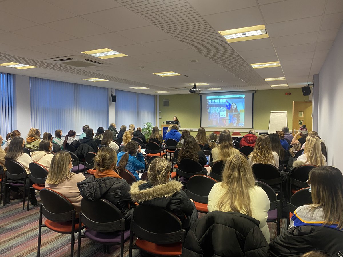 stranbelfast's tweet photo. This week, our #earlychildhoodstudies final year students were joined by programme #graduates for pizza, while sharing the impact of their #ecs studies and dissertations on kickstarting their careers as a #PrimarySchoolTeacher, #SocialWorker, #FELecturer, and #DayCareManager. https://t.co/BeWlygUZPX