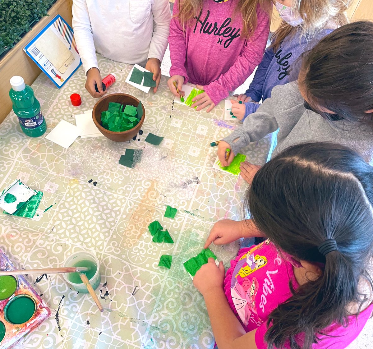 leah_hmb's tweet photo. Today in kindergarten we read ‘A World of Kindness’ and shared ways we can be kind and make others feel welcome. We each created a green square for our mobile to recognize #GreenSquareCampaign @NccmEducate @newhalfmoonbay https://t.co/DAvbpdhbbc