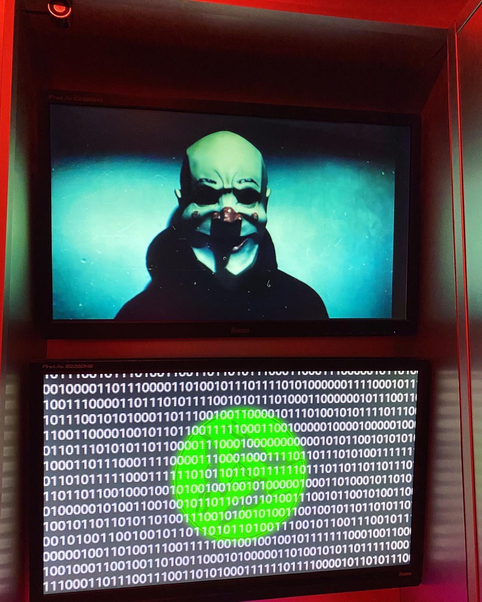 Alix Fox 🦊 tweet media