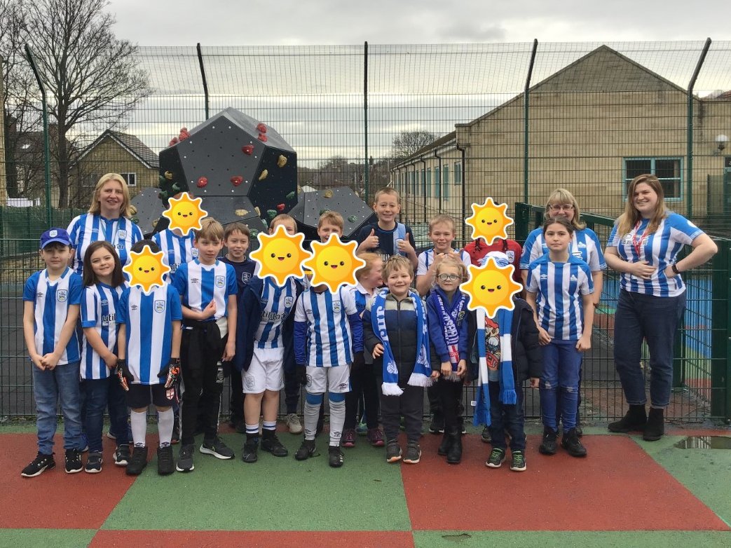We raised £270 for the HTAFC Foundation by wearing blue at Moldgreen Primary School today. #UTT #WearBlue @htafcfoundation @Harry_Toffolo @SeanMJarvis