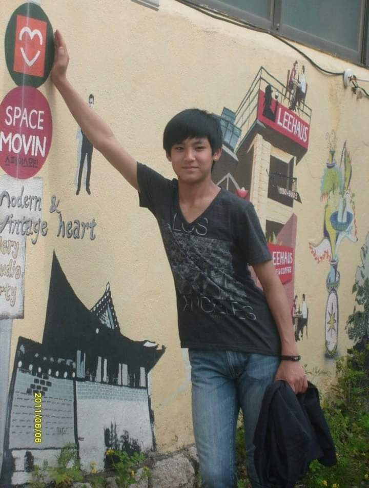 k-idols pre debut tweet media