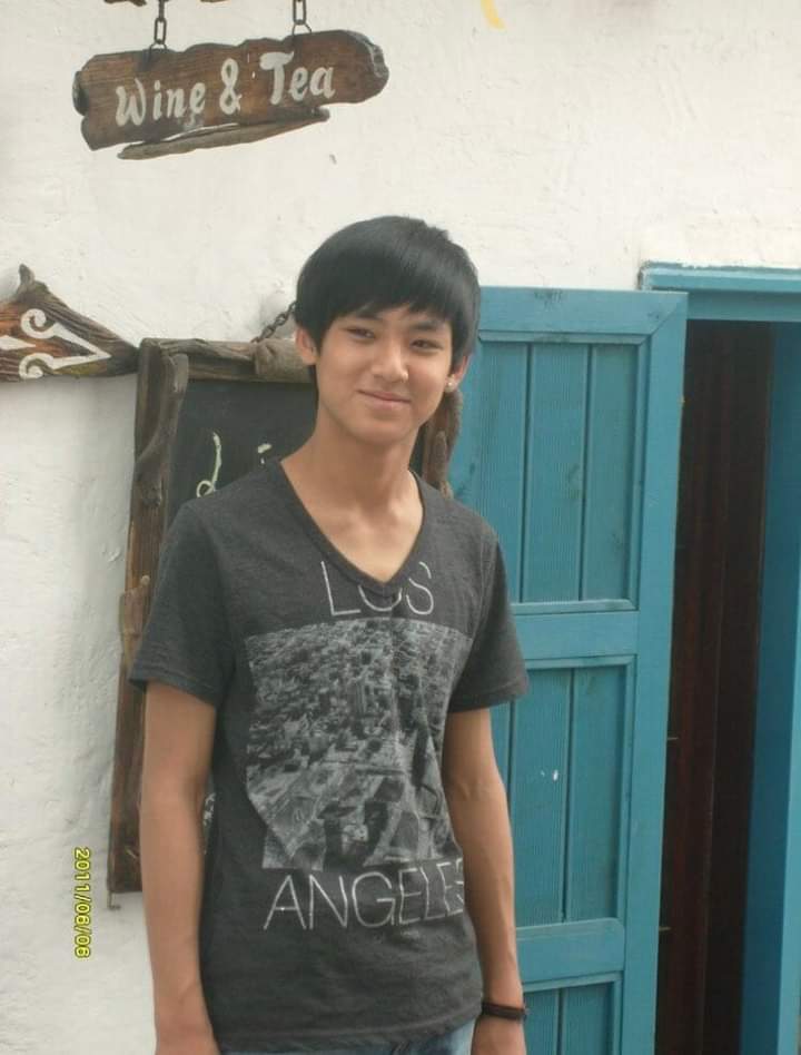 k-idols pre debut tweet media