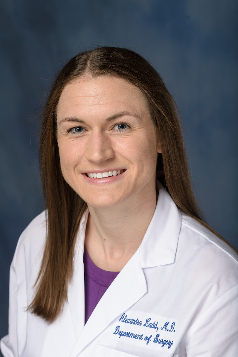 Congratulations to @UFSurgResidents Alex Ladd, M.D., who was awarded the @UnivSurg Resident Research Scholar Award! Together with @The__Liver, Ladd will work on using visual artificial intelligence to improve intraoperative identification of biliary anatomy.