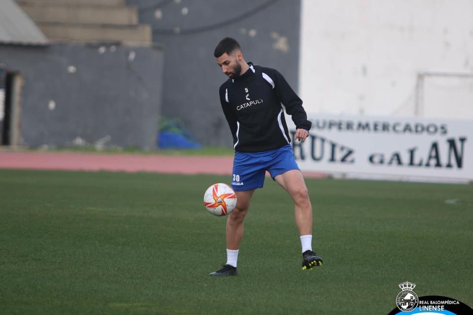RBL1912's tweet photo. 🥅🏋️⚽️  ENTRENAMIENTO

El equipo se entrenó en la mañana de hoy para preparar el encuentro ante el @CESabadell el próximo domingo a las 12:00H en el municipal Linense.

📸

🆕🤝2️⃣ @conruane11 
📋 @rhomerito33 https://t.co/eOrvnRcxpV